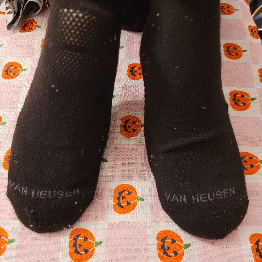 Mystery Box 🧦 - Picture 2 of 3